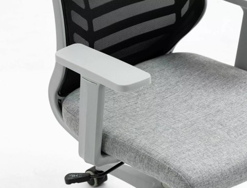 Fotel obrotowy Q-320