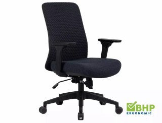 Fotel obrotowy Q-744