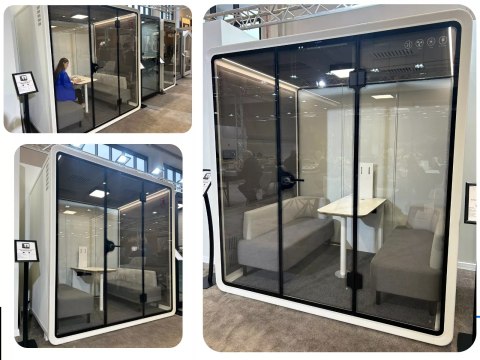 Kabina Large Booth ST